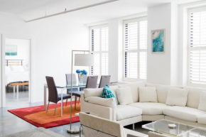 Bright & Spacious Loft Steps to Boston Common